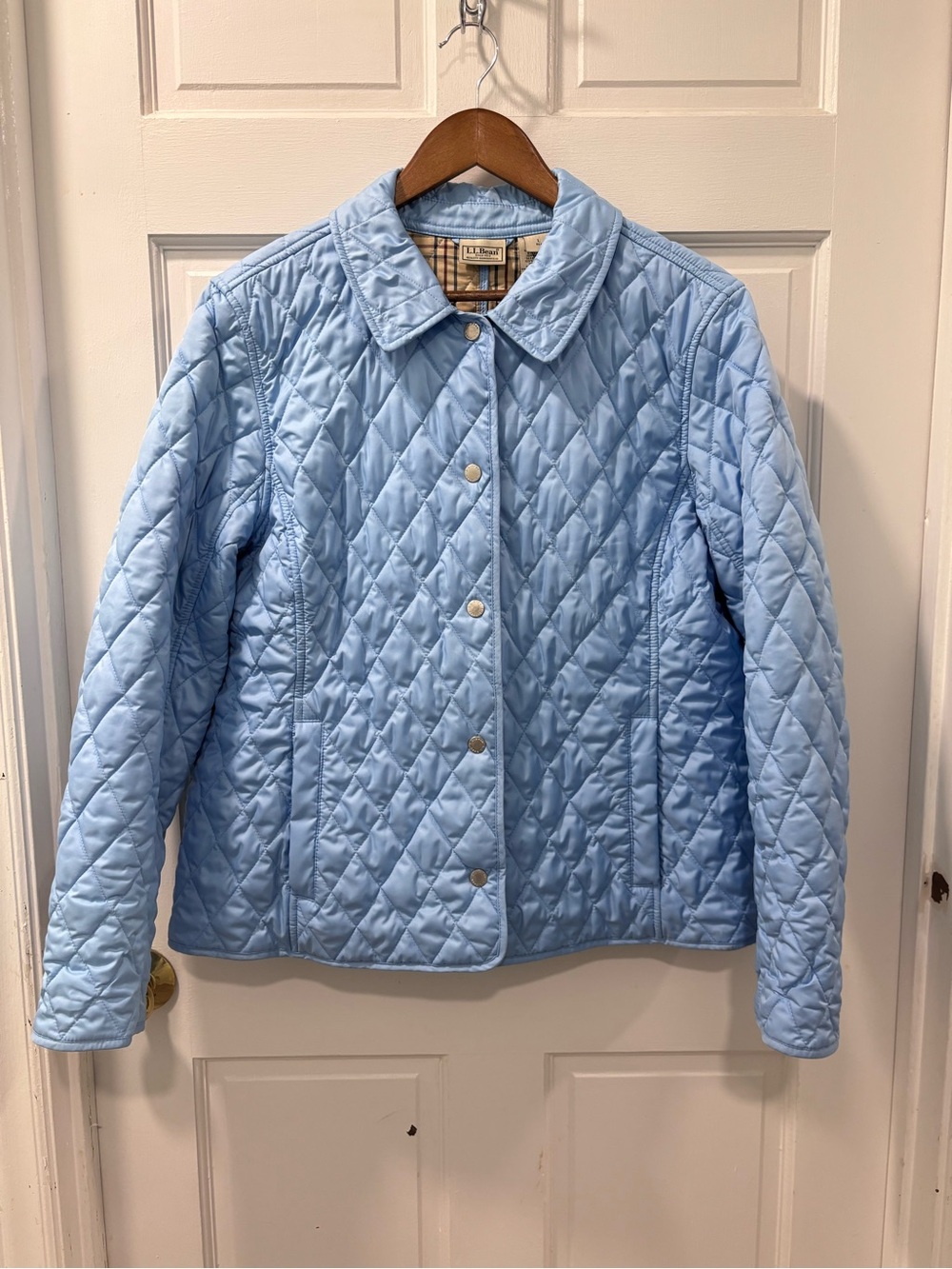 L.L. Bean Women’s Diamond Quilted Barn Chore Jacket Size Large Light Blue EUC